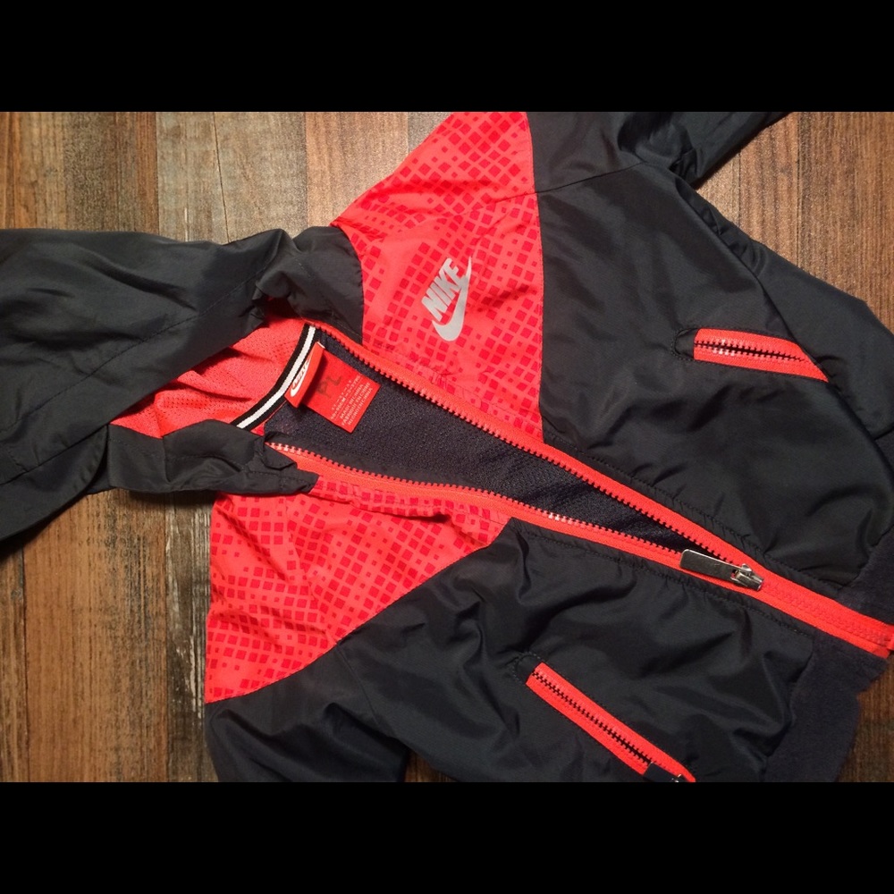 Nike windbreaker
